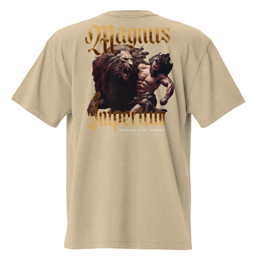 Camiseta oversize color khaki con diseño Dominate Fear y logo Magnus Imperium en la espalda