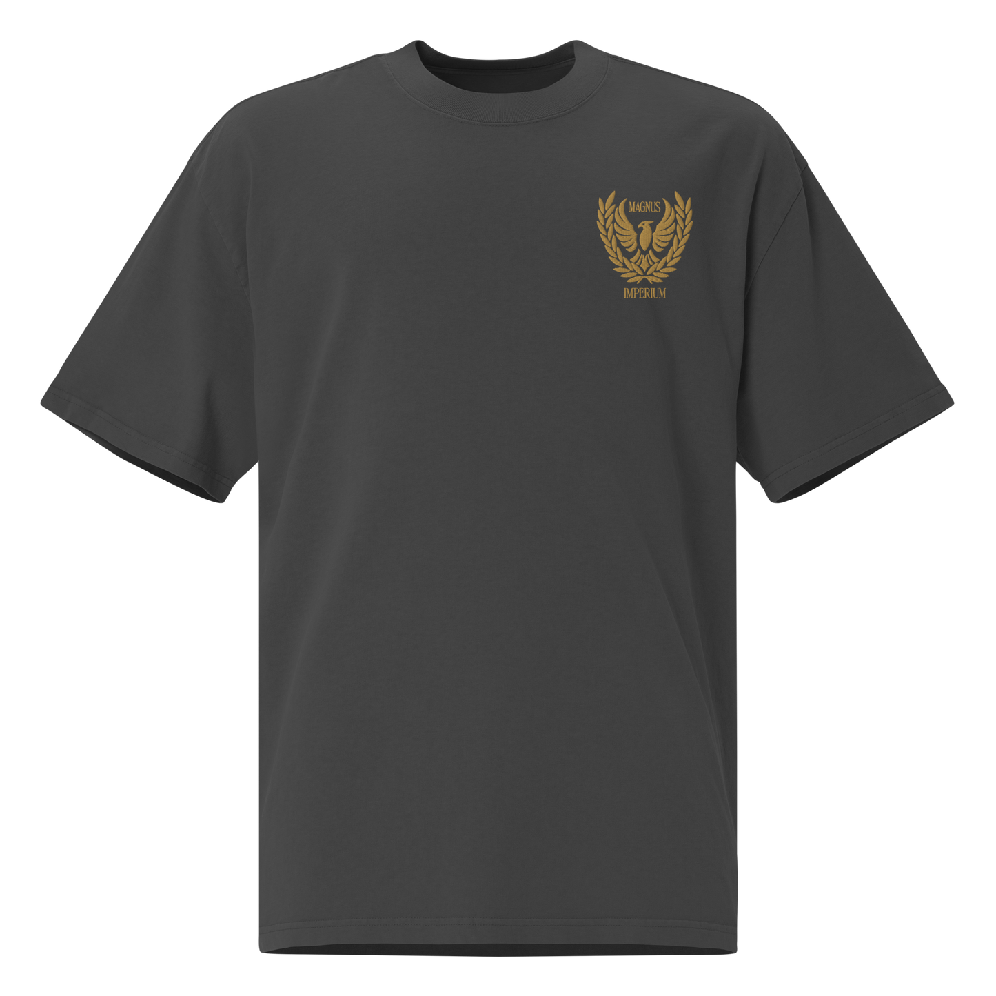 Camiseta Oversize negra con bordado logo magnus imperium parte delantera. 