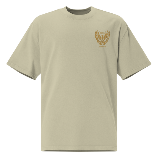 Camiseta Oversize verde con bordado logo magnus imperium parte delantera. 