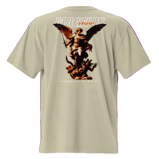 Camiseta oversize verde con diseño Conquer or Die en la espalda Magnus Imperium.